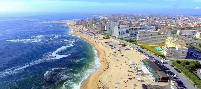 Vista de Póvoa de Varzim, uma das zonas onde a EletroMax tem eletricistas
